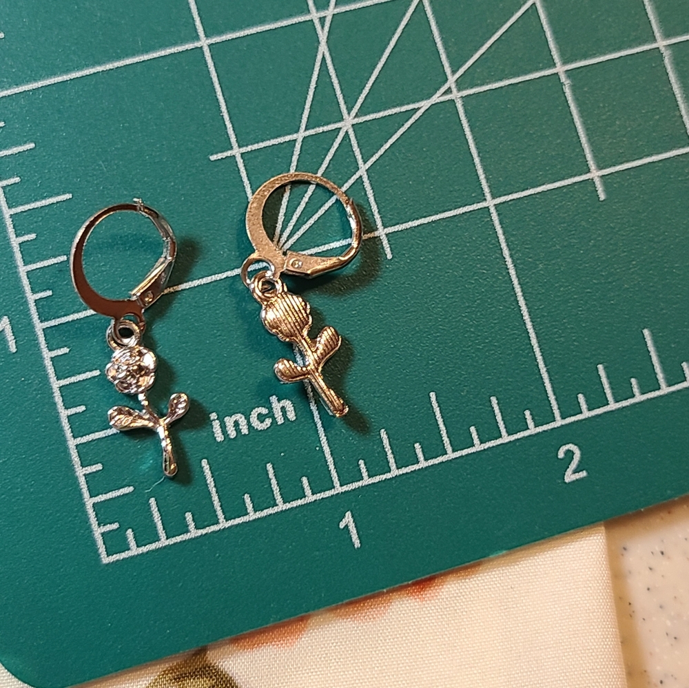 Silver Floral Rose Earrings - Picture 3 of 4